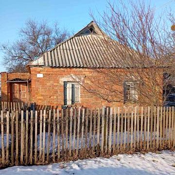 Продам будинок  з господарчими спорудами у селі під дачу