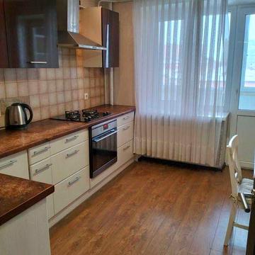 Продаж просторої 2 кім квартири за Порт Сіті