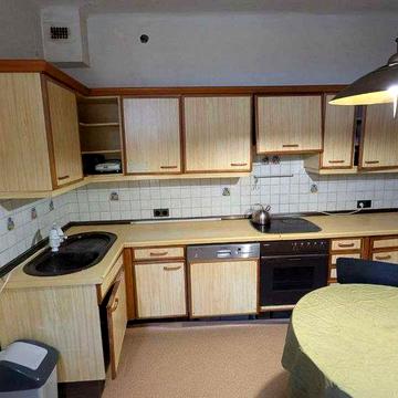 Трикімнатна квартира для оренди, Привокзальна