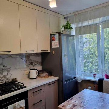 Продаж 1к квартири вул.Патона(Чешка) з ремонтом