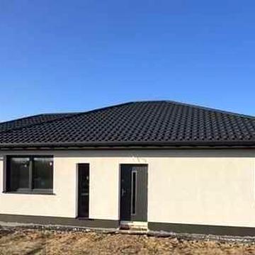 Одноповерховий будинок,р-н Озерна з гаражем