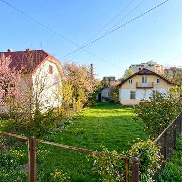 Будинковолодіння в центральній частині м. Моршин