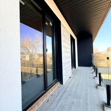 Продаж дуплекса, 5 соток землі, зданий