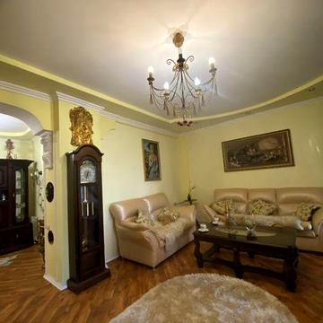 Продаж дворівневої квартири м. Шептицький