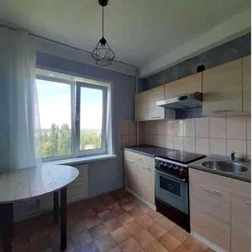 *Продається 3-и кімнатна квартира вул. ВАСИЛЯ СЕРГІЄНКА 8/9