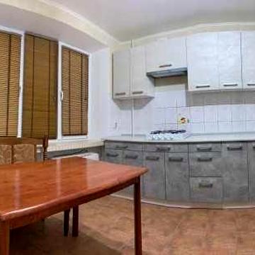 Довгострокова оренда 2-х кімнатної квартири для сімейної пари