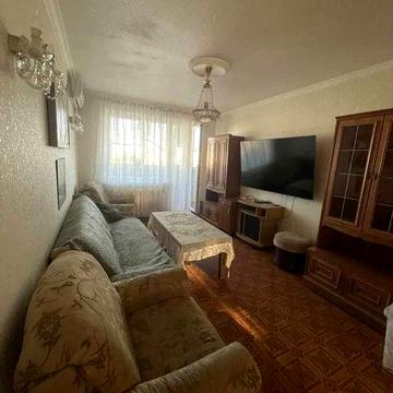 продам 4к пр Слобожанський біля Макдональдсу