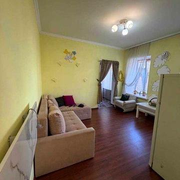 У продажу двокімнатна квартира на Молдаванці біля Староконного ринку