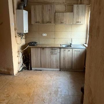 Сдам помесячно квартиру 3 комнатную проспект шевченко )