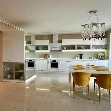 ЦЕНТР 2-рівнева квартира (5-кімнат) по вул. М. підгірянки (Постанови)