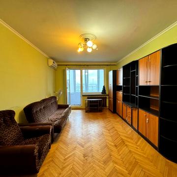 Богдана Хмельницького вул., 243