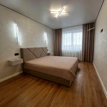 Продам двокімнатну квартиру з кухнею-студією на Щасливому! ЖК На Щасливому