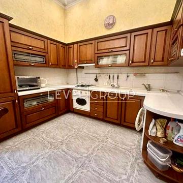 2К Поділ Борисоглібська 17  76м  Поштова Площа