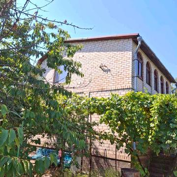 Продам крепкий дом в Нерубайском