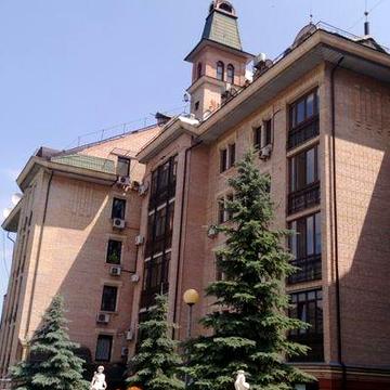 Варязький провулок 14Клубний будинкок звласною котельнею.Бехтеревський