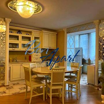 Шовковична вул., 29