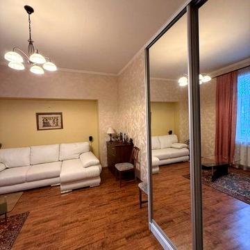 Продам 1к квартиру в центрі з автономним опаленням