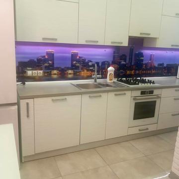 Садиковська вул., 1