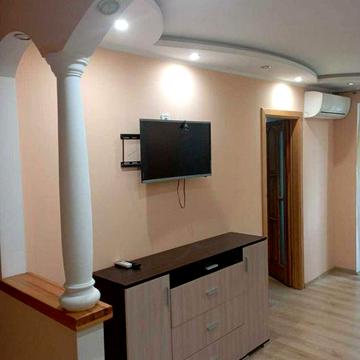 Сдам кухню студию 2 спальни Транспортная евроремонт газ