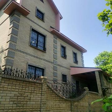 Івана Камишева вул., 64