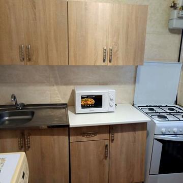 Вавилових вул., 16/12