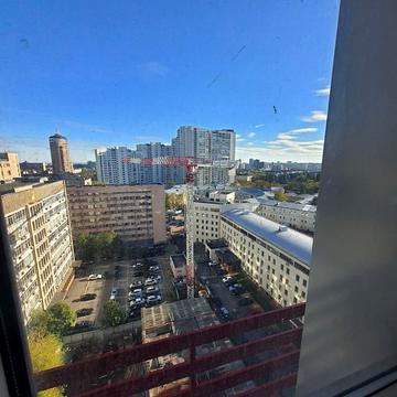 Генерала Алмазова вул. (Кутузова), 18/7