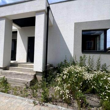 Продам кутовий котедж масив Макарова