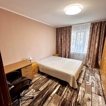 Драгоманова вул., 40-Б