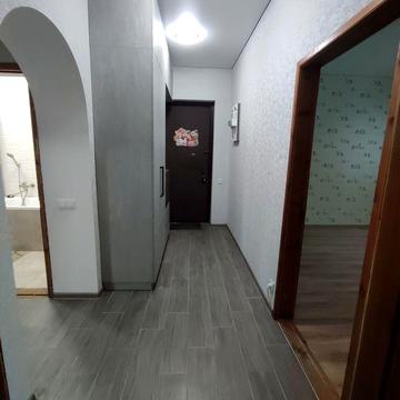 Оренда 3 кімнатної із гаражем по вул. Кропивницького біля 44 кварталу