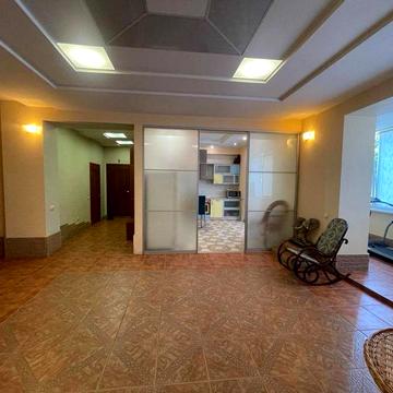 Продаж / Квартира / вул. Игоря Сикорского, Центр, Днепр