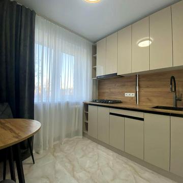 Продам двухкомнатную квартиру с евроремонтом