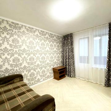 Оренда 2-к квартири з балконом, вул. Зодчих, 68, Борщагівка