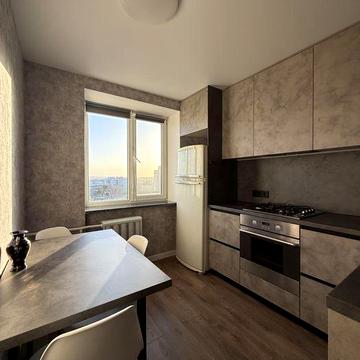 Оренда 2к квартир з сучасним ремонтом в центрі міста.