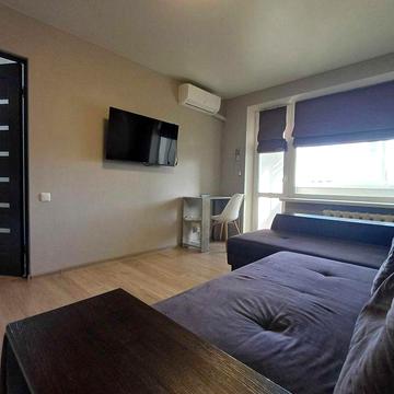 Сдам! Уютная 2-комн жм Победа проспект Героев 3