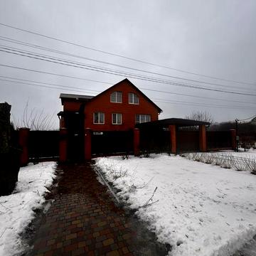 Прожам  гарний затишний будинок