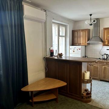 1к вул. Незалежності(ЦЕНТР), житл. стан, меблі, техніка (+кондиціонер)