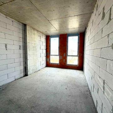 Продам двокімнатну квартиру біля парку та озера