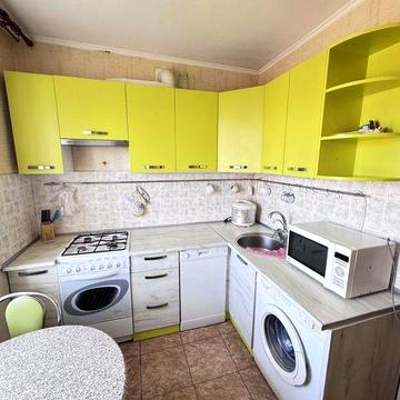 Здається в оренду 2 кімнатна квартира, вул. Курська, 12-Б