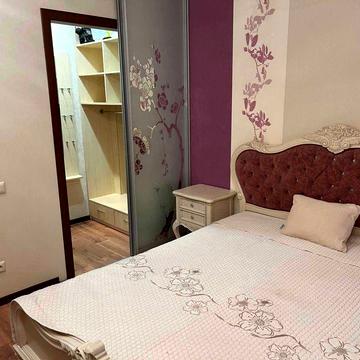 Сдам 3х комнатную квартиру на улице Дмитрия Кедрина 52А