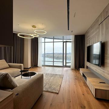 Раїси Окіпної вул., 18