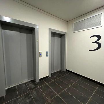 Варшавський 3 новобудова Київ 44м2 Продам 1к квартира 3пов Генератор ЖК Варшавський 3