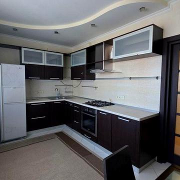 3 кімн. квартира 87 кв.м. на МІЧУРІНА( Баталіна)з МЕБЛЯМИ та ТЕХНІКОЮ