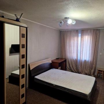 Двухкомнатная квартира в центре. Метро Университет/Научная.