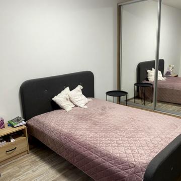 Європейського Союзу просп. (Правди), 45-Б