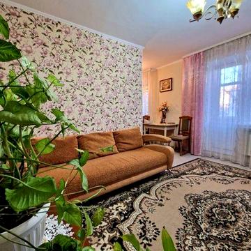 Продаж квартири на 10 мікр-ні