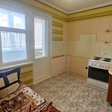 Милославська 17, Терміновий продаж квартири , м. Чернігівська 20 хв