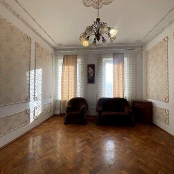 Продам 4-комнатную квартиру в центре Одессы, ул. Софиевская