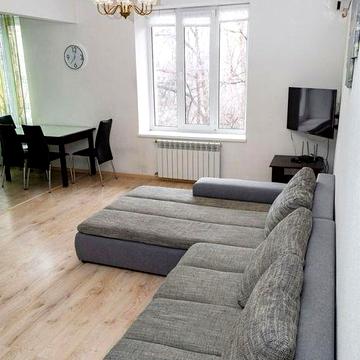 4-кімнатна кв., 96-й квартал, 15 тис.грн., автономка, власник