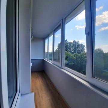 Продам 3-кімнатну квартиру по вулиці Конякіна