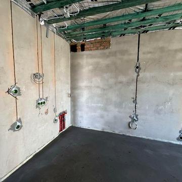 Кутовий котедж з Чорновими Роботами, р-н Льонокомбінату!